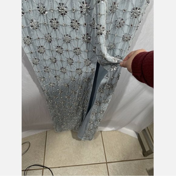 NWT Mac Duggal [ 18 ] Sleeveless Hand Beaded Floral V-Neck Gown Powder‎ Blue - Picture 16 of 16